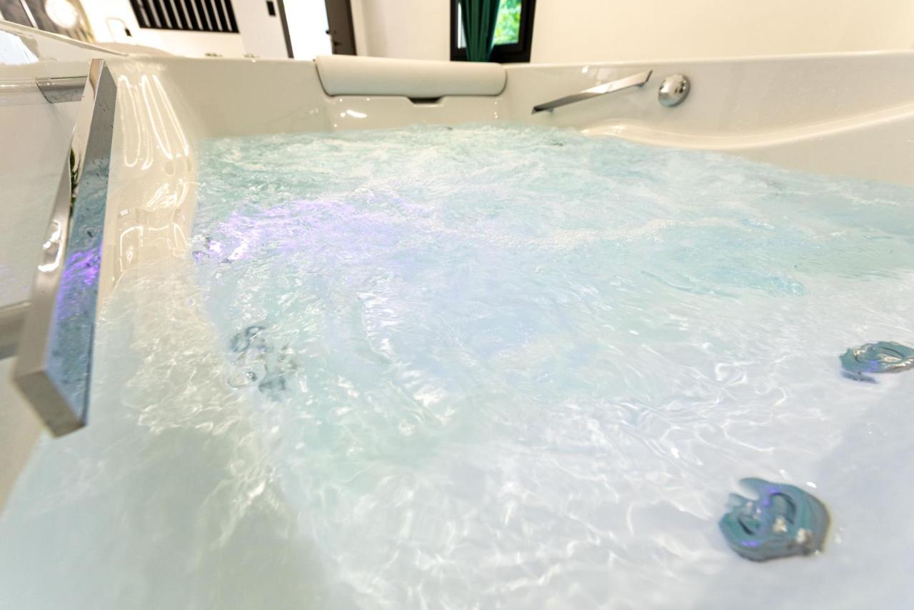 Frourio Lodge Α1 ラリサ エクステリア 写真